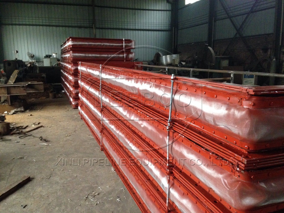 江蘇省徐州市賈汪區(qū)非金屬補(bǔ)償器備貨車(chē)間